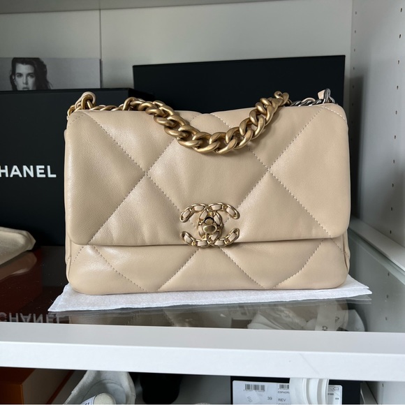 CHANEL Handbags - EUC CHANEL 19 Flap Bag Beige Small/Medium Lambskin Leather Full Set